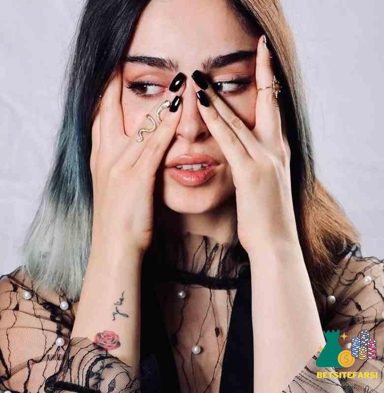 موزیک ویدیو های مدگال چگونه است؟